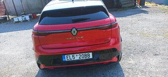 Renault Megane etech - 6