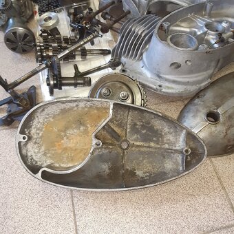 Jawa 250 pérák-motor fj - 6