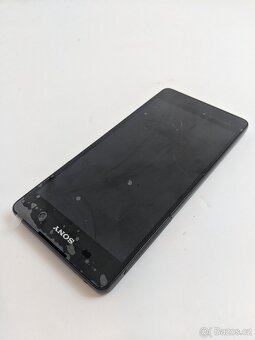 Sony Xperia E5 1.5/16gb Silver. Záruka 6 měsíců. - 6