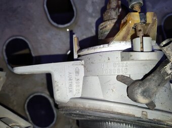 Xenony Volvo V70, S60 - 6