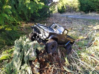 RC CHARISMA Coyote SCA-1E + jedna baterie navíc - 6