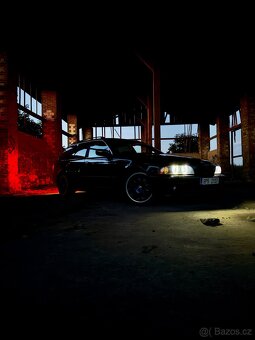 BMW E39 525i Touring BlackSapphire - 6