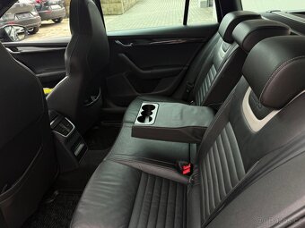 Škoda Octavia 2.0 TDI CR DSG RS combi - 6