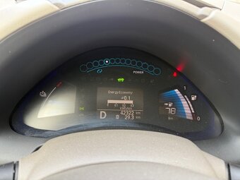 Nissan LEAF nízký nájezd 42XXX km, možnost odpočtu DPH - 6