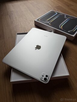 Apple iPad Pro 13” M4 256GB + Magic Keyboard + Pencil Pro - 6