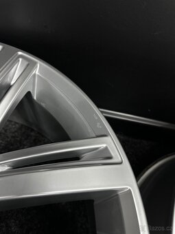 Alu VW 5x112 19” 5NA601025N - 6
