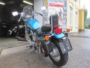 Suzuki VS 800 Intruder s již vystavenou SPZ - 6