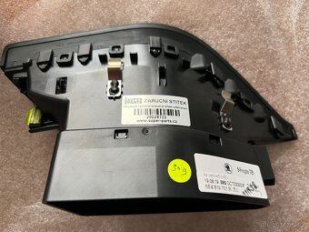 Výdech ventilace ŠKODA OCTAVIA IV - 5E4819701B - 6