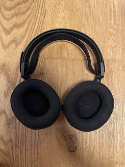 Steelseries arctis pro wireless - 6