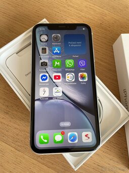 iPhone XR 64GB bílý, baterie 90% - 6