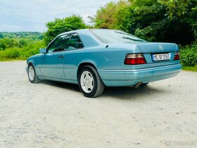 Mercedes-Benz 220e coupé - 6