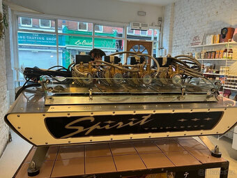 Komerční stroje na cappuccino a espresso KEES VAN DER WESTEN - 6