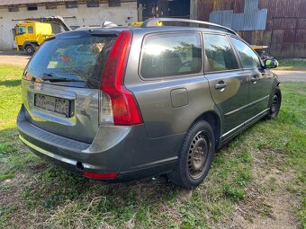 Volvo V50 2.0D, manuál, rv. 2007 - 6