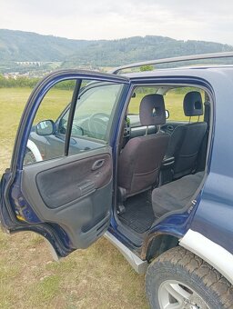 Suzuki Grand Vitara 2.0 - 6