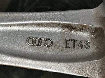 Audi Q3 (F3) - orig. 18" alu so zimnými pneu DOT 24 8+ mm - 6