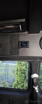 VW Transporter obytný 2,5 TDI 96 kw - 6