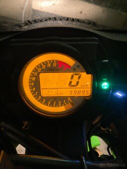 Kawasaki ninja zx6r 636 2003 - 6