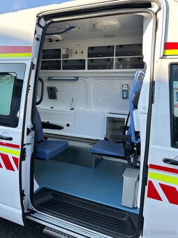 VW T6.1 - 2.0 TDI Sanitní vůz DSG - 6