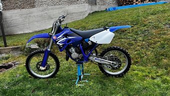 Yamaha YZ 125 - 6