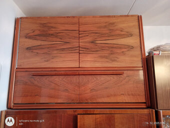 Starožitný set / vše ořech / - vleze se do výtahu - 6