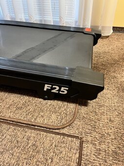 Stroje na cvičení (běžecký pás atd,) - 6