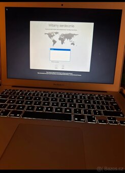 MacBook Air 13-calowy (začátek roku 2015) - 6
