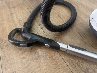 Vysavač electrolux sáčkový Aeroperformer - 6