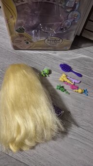 Hasbro táčející Locika - 6