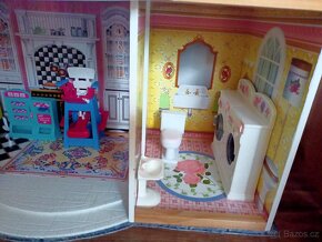 Domeček Kidkraft pro barbie - 6