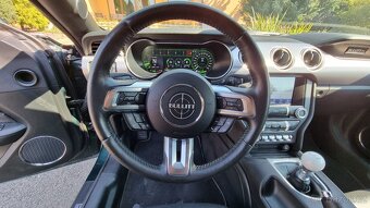 Ford Mustang BULLITT - 6