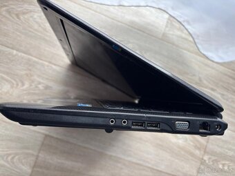 Herní funkční notebook Asus (starší model) - 6