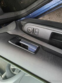 Ford Focus 2 1,6i 74kW ZETEC 2006 - dily z AUT - 6