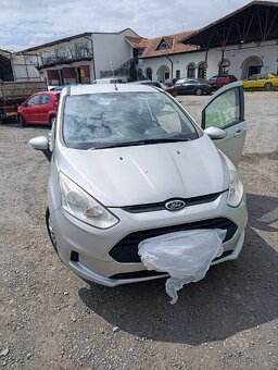 Prodám Forda B max - 6