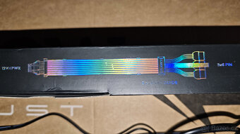 Lian Li Strimer Plus V2 12+4pin / 3x8pin + Controller - 6