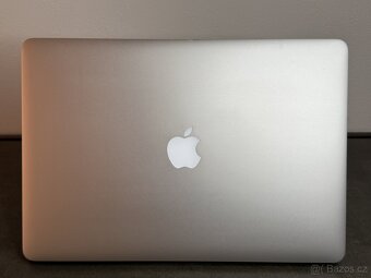 MacBook Pro 15'' 2015 / i7 / 16GB / 256GB SSD / Silver - D - 6