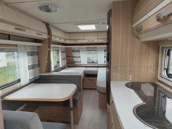 Prodám luxusní rodinný karavan Fendt Bianco Activ 550 KMG - 6