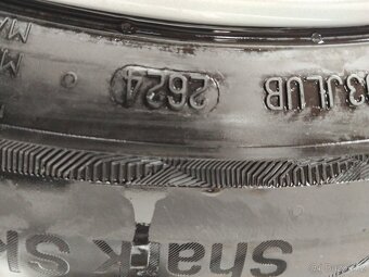 Prodám 4ks kompletní zimní ALU kola VW T7 16" - 6