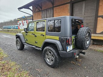 JEEP WRANGLER 3,8 V6 benzín UNLIMITED 4x4 - 6