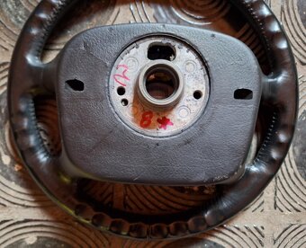 prodám kožený volant do Škody Octavie 1 , Superb 1 ,Fabie 1 - 6