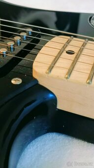 Fender Squier Stratocaster - 6