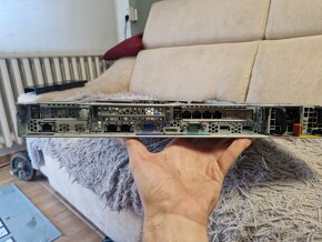 IBM x3550 M3 - 1x Xeon L5640 (6/12 jader), 86 gb RAM - 6