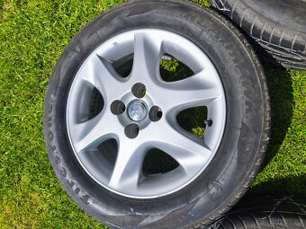 Letní sada Toyota Corolla r15 4x100 Firestone 195/60/15 - 6