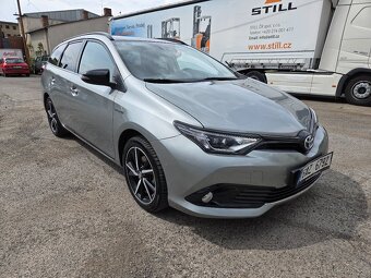 Toyota Auris 1.8 Hybrid Selection - 6
