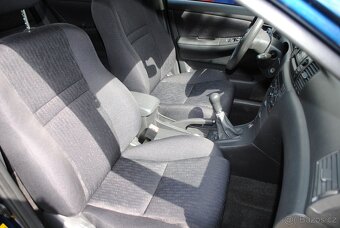 TOYOTA Corolla 2.0D-4D 66kW - klimatizace - 6