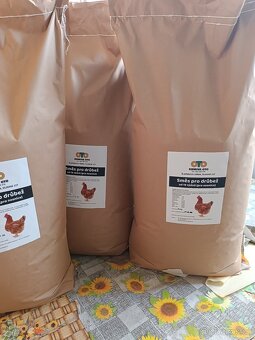 Granule a šrot pro slepice, kačeny, brojlery - 6