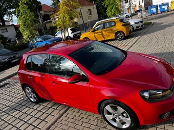 Golf 6 1.6tdi 77kw TOP STAV - 6