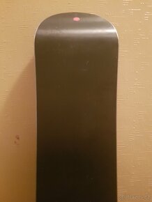 Prodám úplně nový snowboard CRAZY CREEK 125cm dlouhý. - 6