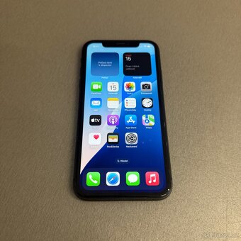 iPhone 11 64GB černý, 12 měsíců záruka - 6