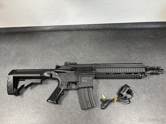 Airsoftova pistole HK 416 6mm včetně nabíječky - 6
