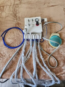 Přenosná dentální jednotka SJD-B010-B – nová,poškozený plast - 6